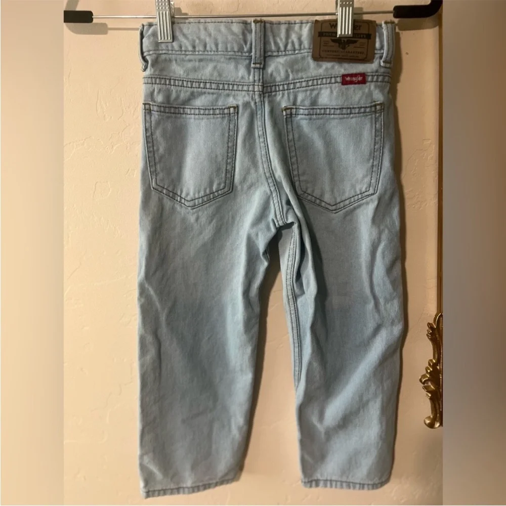 Wrangler Boys Red Short Sleeve Button-Up Shirt & Light Denim Pants Size XS (4/5)